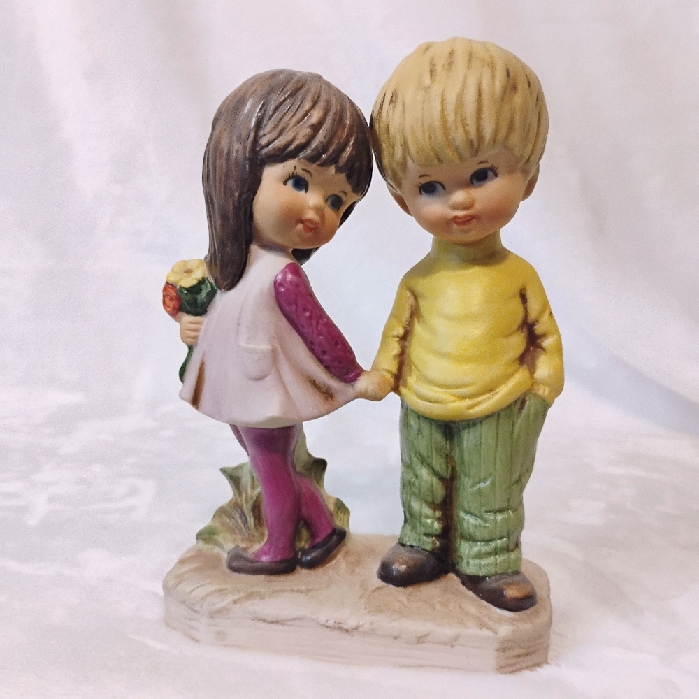 Vtg 70s MOPPETS Fran Mar Boy Girl Porcelain Figure Young Love Retro Home A